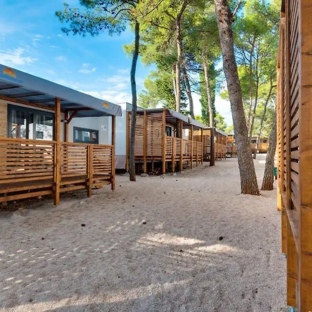 Mobile 34 Resort
